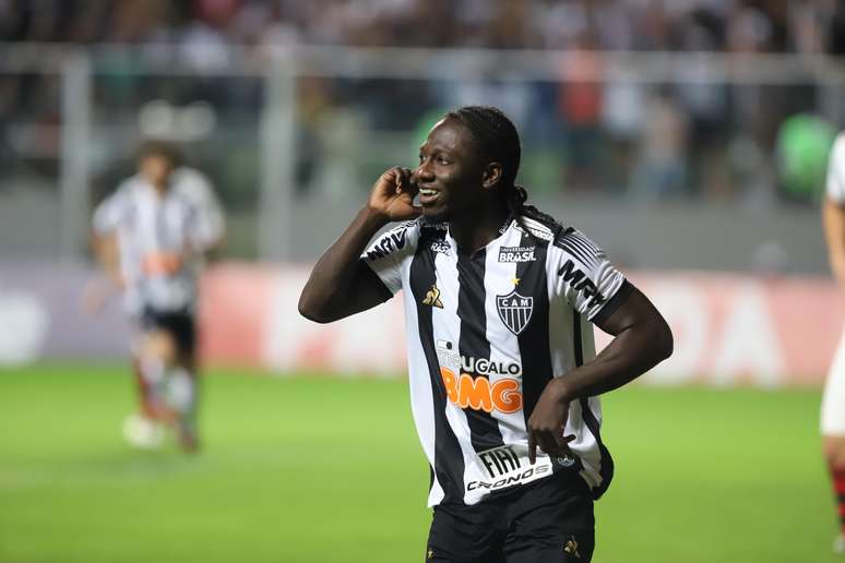 Chará, do Atlético Mineiro, comemora o seu gol na partida contra o Flamengo, válida pela 5ª rodada do Campeonato Brasileiro 2019, no estádio Independência, em Belo Horizonte