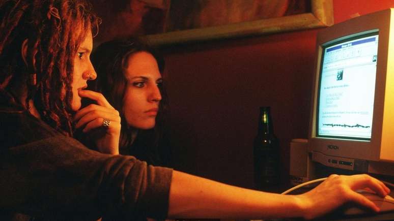 Arquivos sabiam da import&acirc;ncia de ter c&oacute;pias de jornais, mas demoraram a reagir ao aumento do material on-line