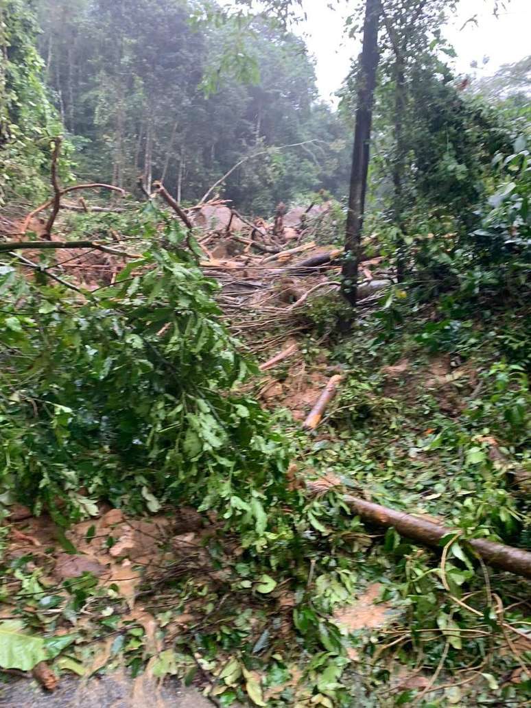 Entre sábado e domingo choveu 180 milímetros, superando a média histórica de todo mês de maio, de 126 mm