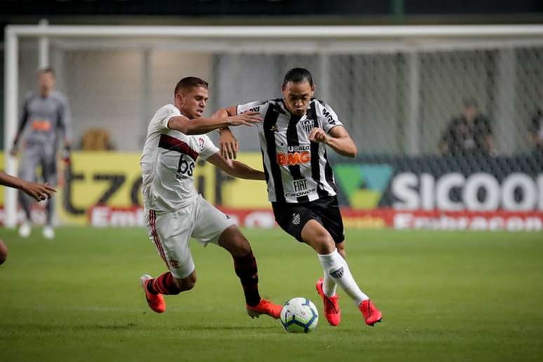 Cuéllar se lesionou na partida contra o Atlético-MG, pelo Campeonato Brasileiro (Foto: Bruno Cantini / Atlético)