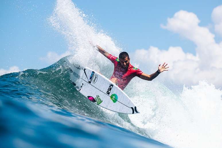 Felipe Toledo tem sido um dos destaques da etapa de Bali do Circuito Mundial (WSL / Dunbar)