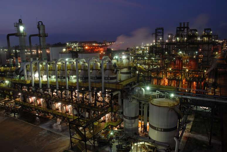 Refinaria de Alunorte, em Barcarena (PA) 
30/09/2008
REUTERS/Paulo Santos