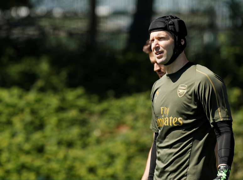 Goleiro Petr Cech, do Arsenal, durante treino no centro de treinamento da equipe
21/05/2019 Action Images via Reuters/John Sibley