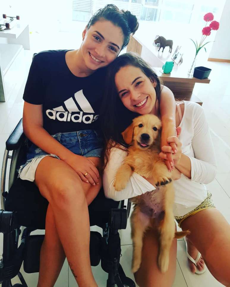 Lais Souza e a namorada Paula (Foto: Divulgação/ Instagram)
