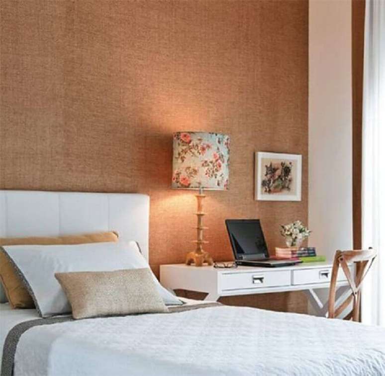 3. Invista em abajur para quarto feminino que tenha a ver com a personalidade da dona daquele quarto &ndash; Foto: Decorando por ai.