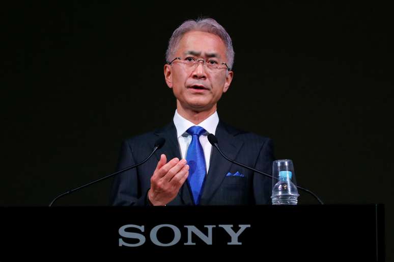  Presidente-executivo da Sony, Kenichiro Yoshida, em entrevista na sede da empresa em Tóquio 22,/5/2018  REUTERS/Toru Hanai