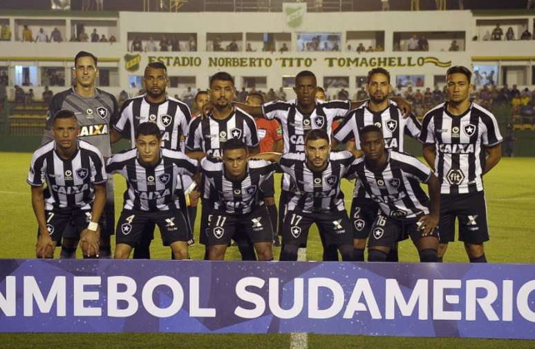 Botafogo eliminou o Defensa y Justicia-ARG na fase anterior (Foto: JAVIER GONZALEZ TOLEDO / AFP)