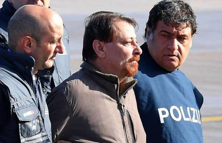 Cesare Battisti cumpre pena em uma prisão na Sardenha