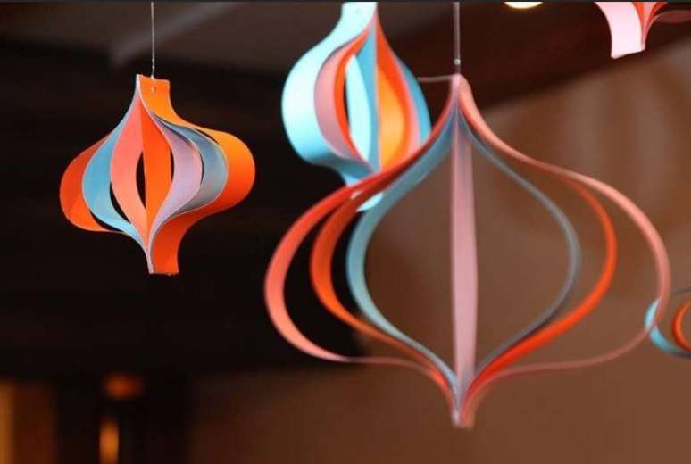 11. Os bal&otilde;es vazados ficam lindos na decora&ccedil;&atilde;o de festa junina.