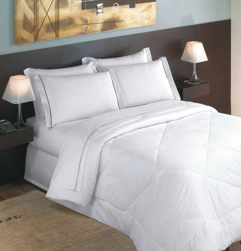 3. Invista em um belo jogo de cama para a beleza e conforto do seu quarto de hotel &ndash; Foto: Teka