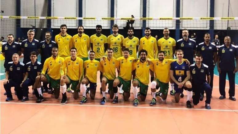 Elenco da seleção brasileira masculina de vôlei.