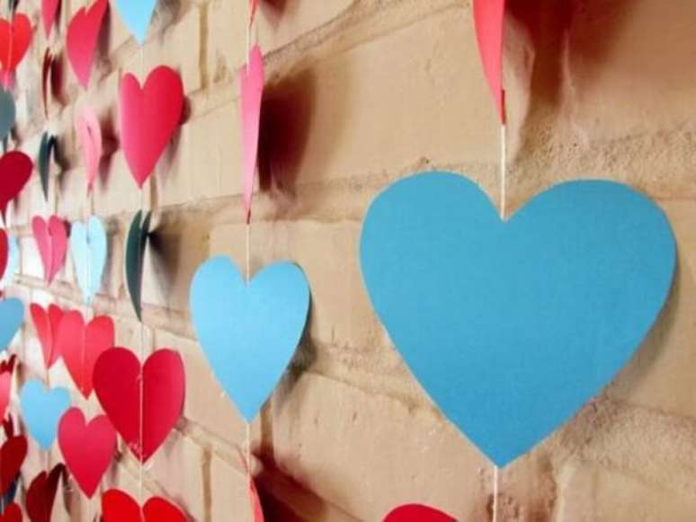 2 – Cortina de corações para decoração de dia dos namorados. Fonte: Pinterest