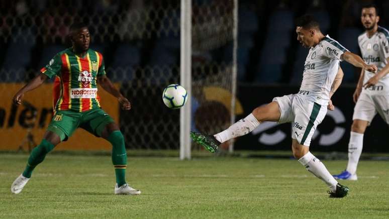 Moisés marcou o gol do Palmeiras sobre o Sampaio Corrêa