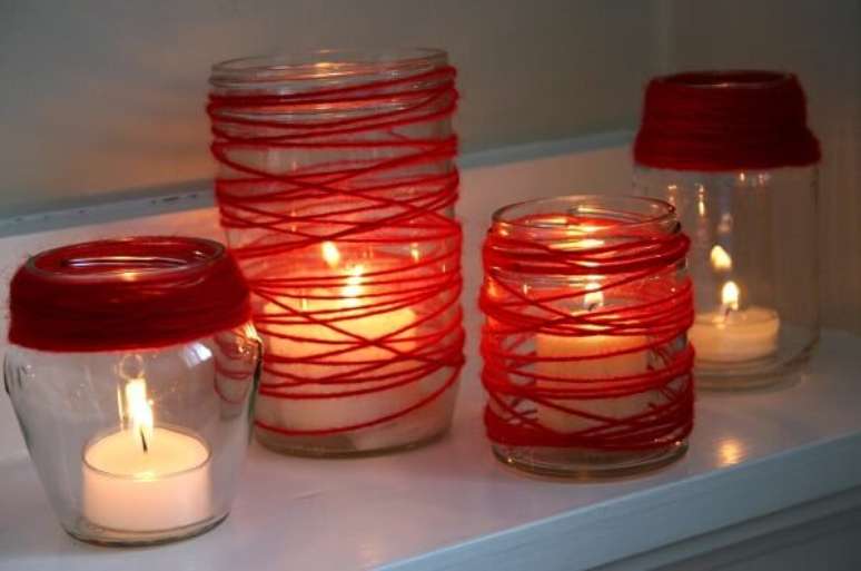 13 – Vidro, barbante e velas para compor a decoração de dia dos namorados. Fonte: Pinterest