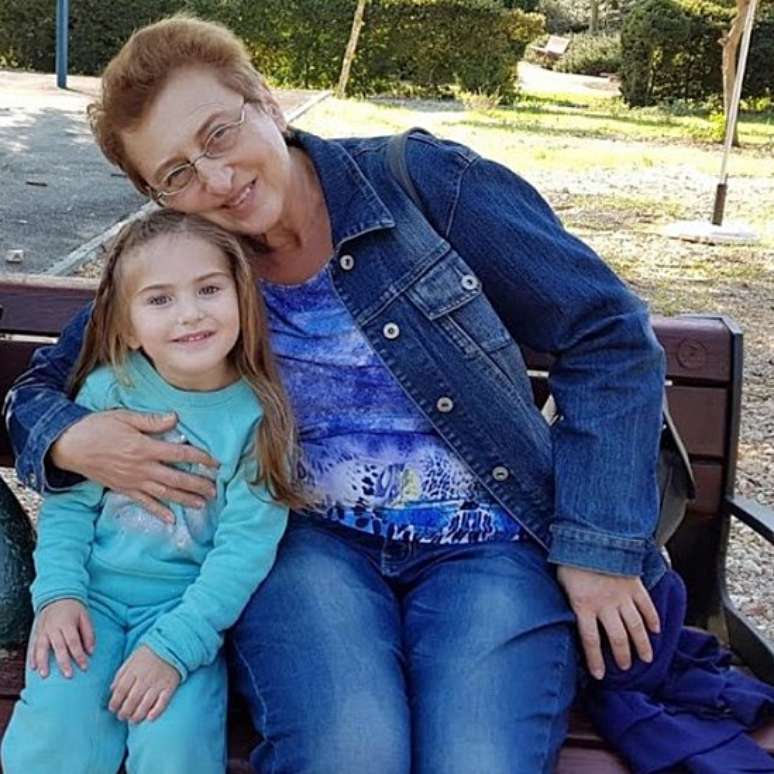 Shira e Julia: Mulher diz que seu cora&ccedil;&atilde;o voltou a bater com o nascimento da neta