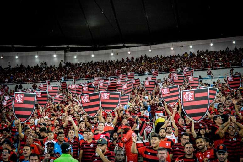 Torcida do Flamengo tem comparecido ao Maracanã (Foto: Nayra Halm/Fotoarena/Lancepress!)