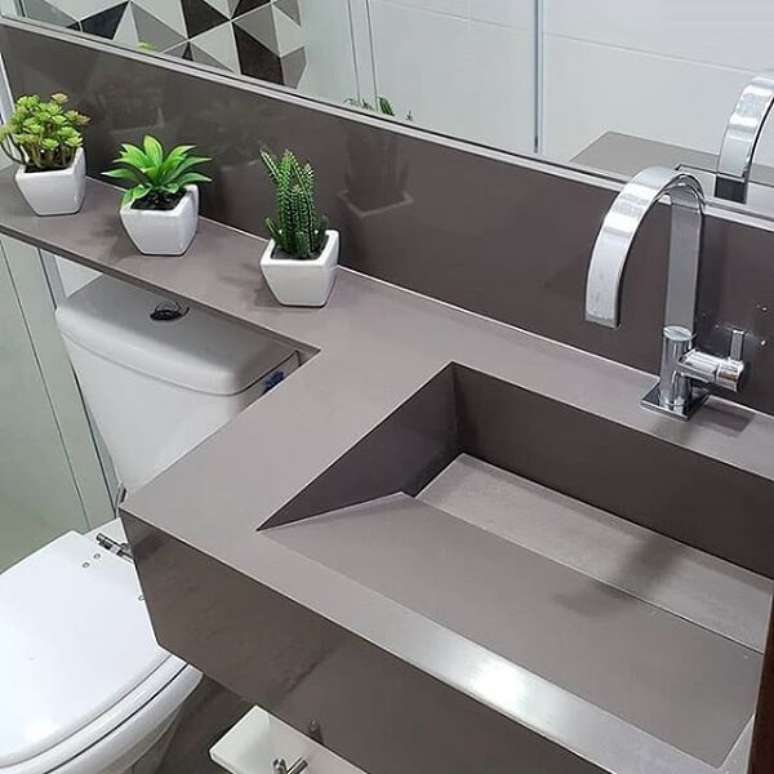 10 – A pia de porcelanato para banheiro possui várias cores e pode ser combinada com os móveis do ambiente. Fonte: Storgran