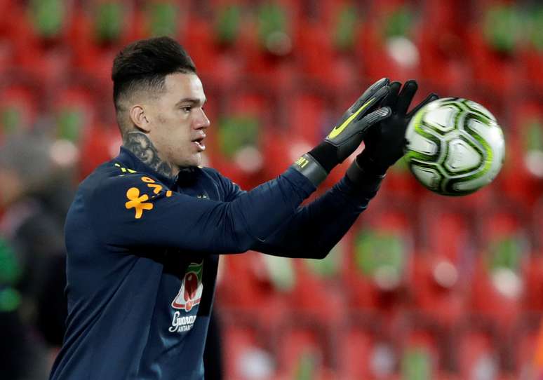 Ederson será titular do gol brasileiro em amistoso contra o Catar