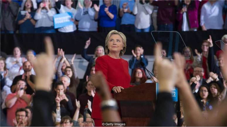 No período que antecedeu a eleição de 2016, candidata democrata Hillary Clinton mentiu muito menos do que seu rival Donald Trump