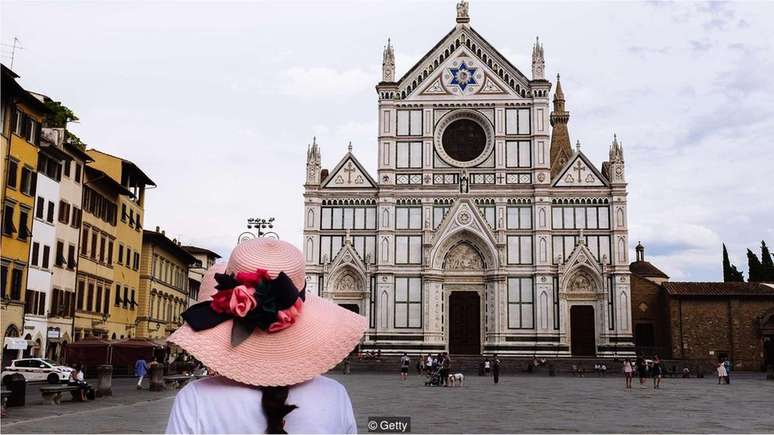 Stendhal afirmou que visitar Basílica de Santa Croce foi "uma experiência extremamente profunda"