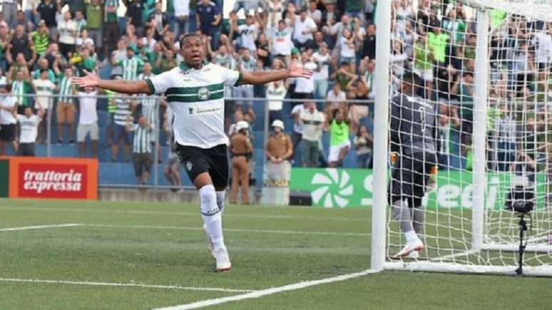 Artilheiro anotou 13 gols na temporada 2019 (Foto: Site Oficial Coritiba)