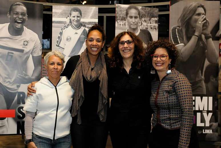 As curadoras da exposição: Lu Castro, Aline Pellegrino, Silvana Goellner e Aira Bonfim