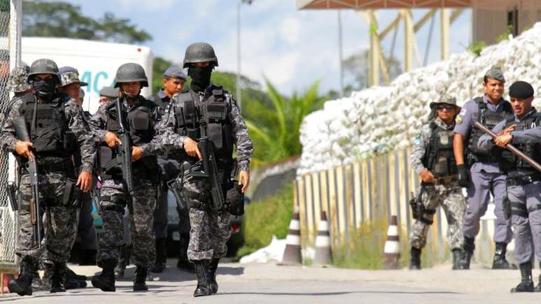 Governo estadual atribuiu matança no domingo a briga entre detentos