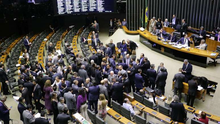 Governo Bolsonaro tem sofrido derrotas no Congresso