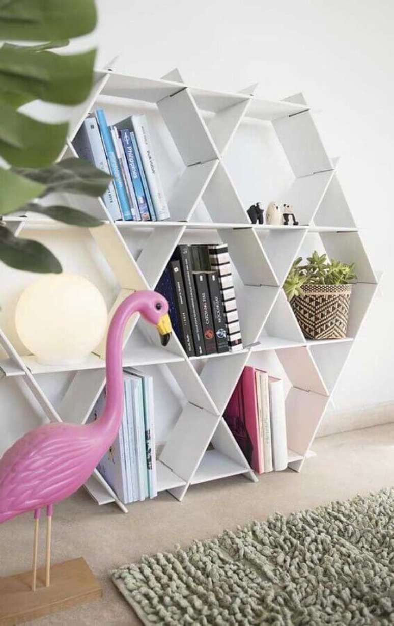 14. Utilize livros como dicas de decoração – Foto: Etsy