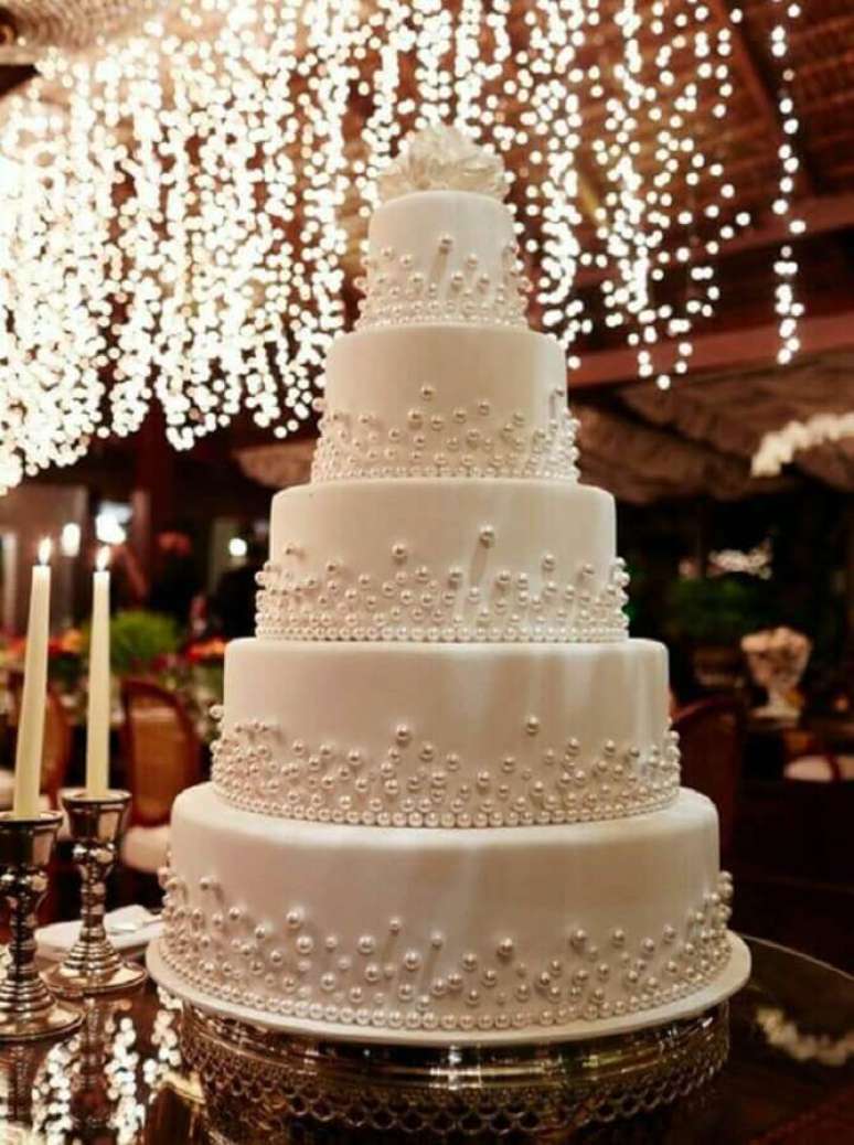 1. A festa de bodas de pérola precisa ser comemorada com um belo bolo – Foto: Pinterest
