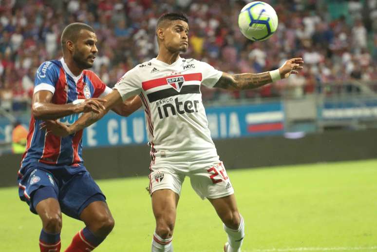 Partida entre Bahia x Sao Paulo, valido pelas quartas de final da Copa do Brasil, realizada na Arena Fonte Nova, em Salvador, na noite desta quarta- feira (29).
