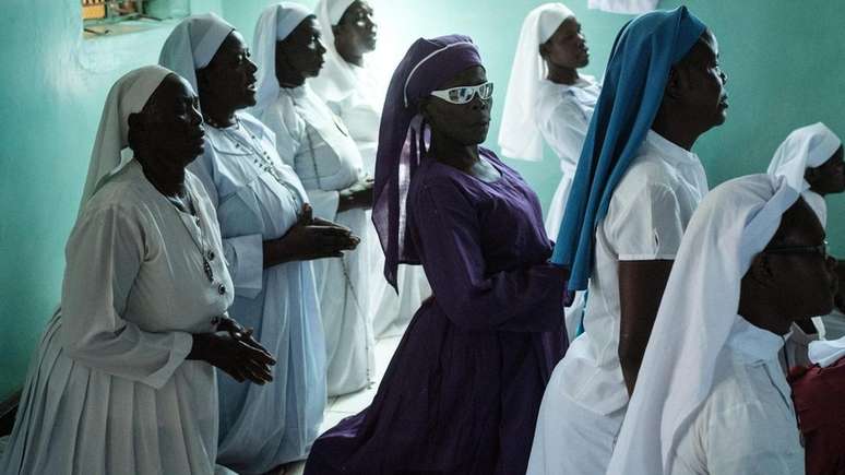 Sentimentos religiosos complexos muitas vezes s&atilde;o a combina&ccedil;&atilde;o de muitas emo&ccedil;&otilde;es. A rever&ecirc;ncia, por exemplo, &eacute; uma mistura de medo e felicidade