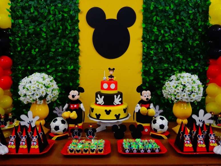 29. Decora&ccedil;&atilde;o para festa do Mickey Mouse &ndash; Foto: Art Magia Decora&ccedil;&otilde;es