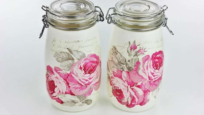 1. Decoupage em potes de vidro. Fonte: Pinterest