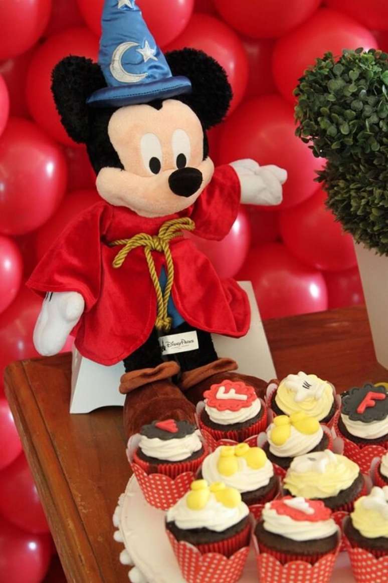 38. Detalhes decorativos para festa circo do Mickey – Foto: Kara’s Party Ideas