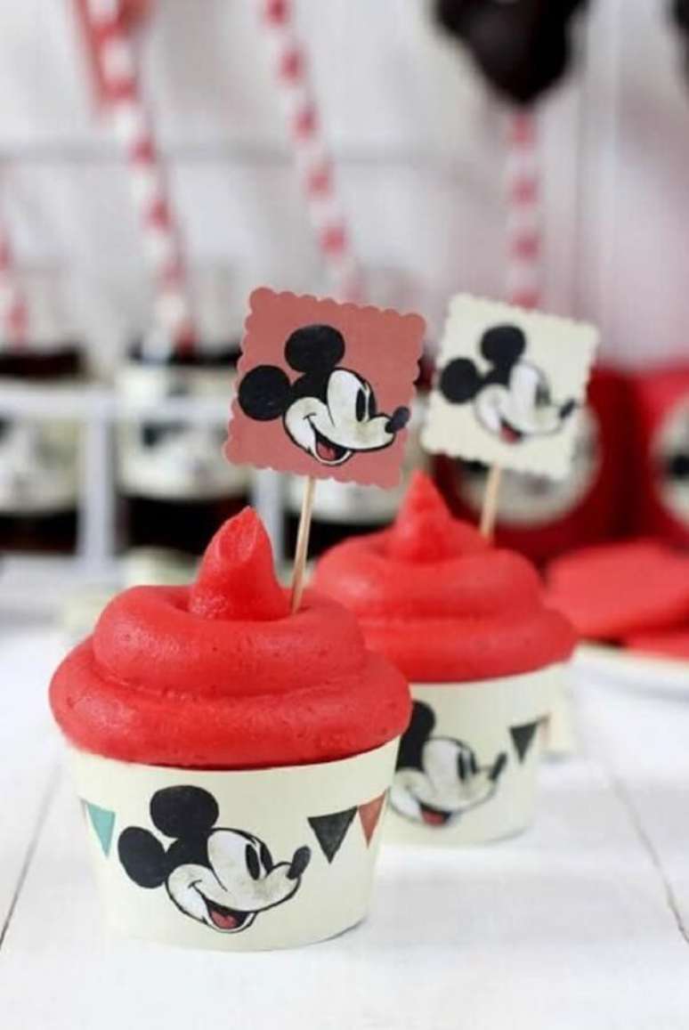 60. Forminhas para doces para festa de anivers&aacute;rio do Mickey &ndash; Foto: Pinterest