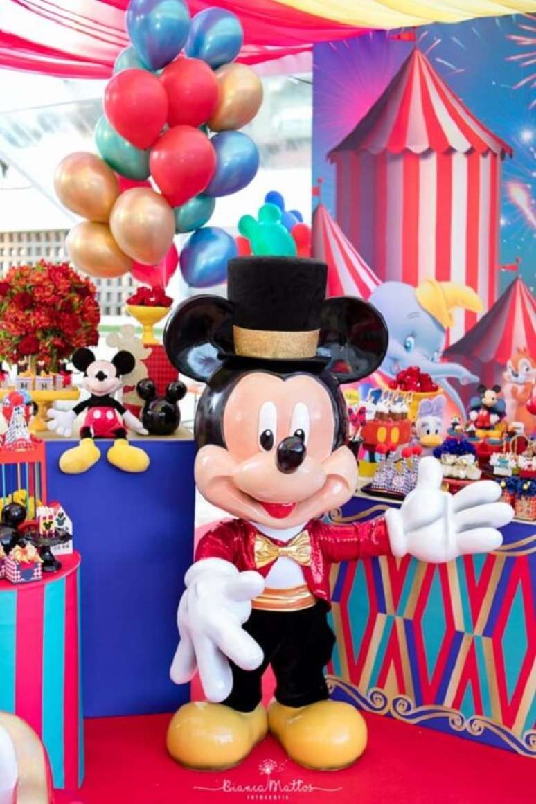63. Linda decoração para festa circo do Mickey – Foto: Bianca Mattos