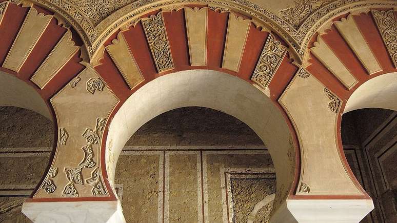 Os melhores artes&atilde;os da &eacute;poca e da regi&atilde;o foram convocados a Medina Azahara