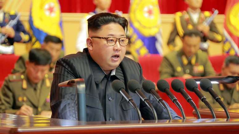 Kim Jong-un quer que a propaganda do pa&iacute;s melhore