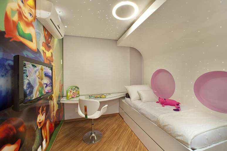 2- O quarto infantil planejado para apartamento pequeno precisa otimizar o espaço. Fonte: Iara Kilaris
