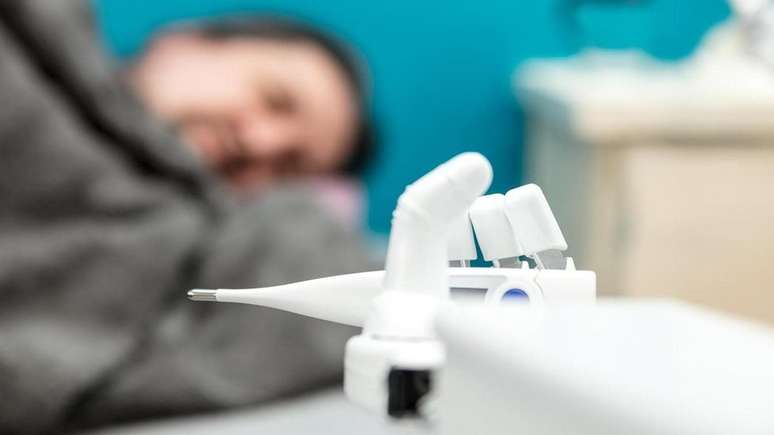 Rob&ocirc;s podem aprender a executar tarefas simples que possam liberar os cuidadores humanos para pap&eacute;is mais exigentes