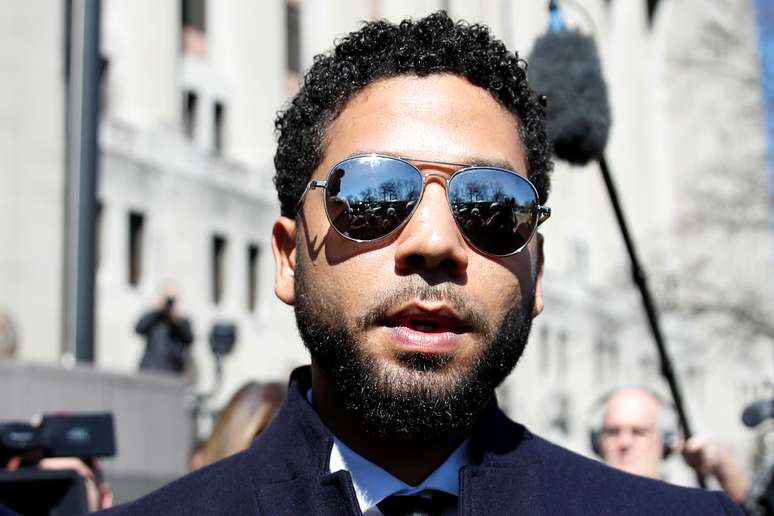Ator Jussie Smollett deixa tribunal em Chicago
26/03/2019 REUTERS/Kamil Krzaczynski