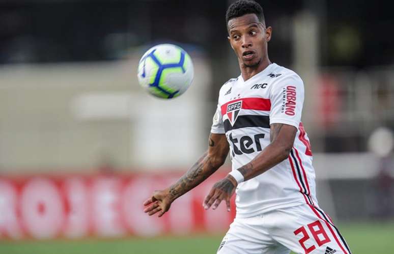 Tchê Tchê jogou todas as partidas desde que ficou disponível - FOTO: Rubens Chiri/saopaulofc.net