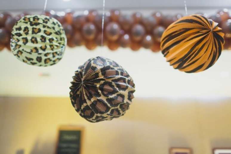 15. Balões com estampas de animais para a festa safári – Foto: Panoptes Fotografia Criativa