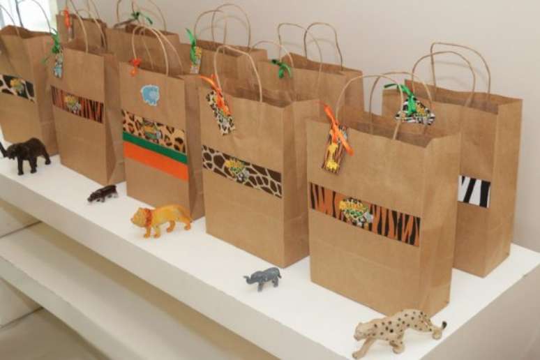 74. Lembrancinhas para festa saf&aacute;ri. &ndash; Foto: Pinterest