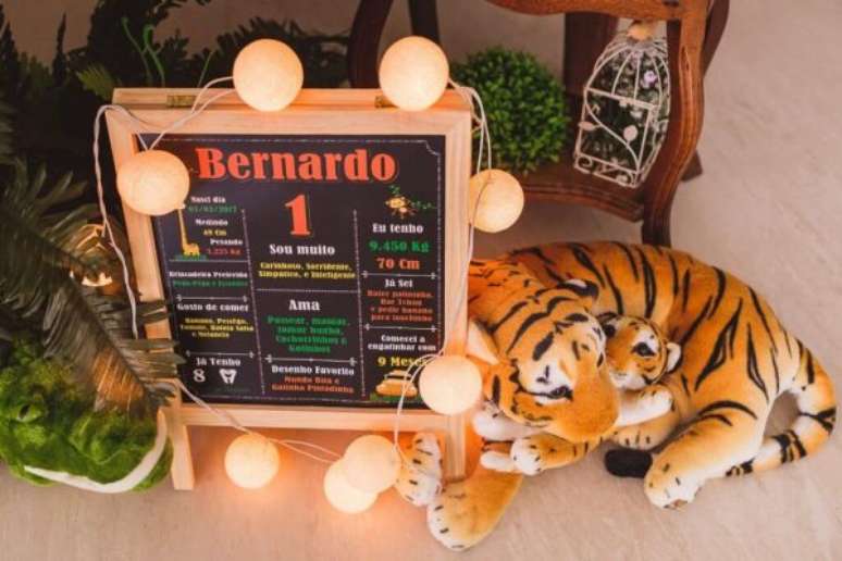 57. Plaquinha para os convidados na festa saf&aacute;ri. &ndash; Foto: Happy Birthday World