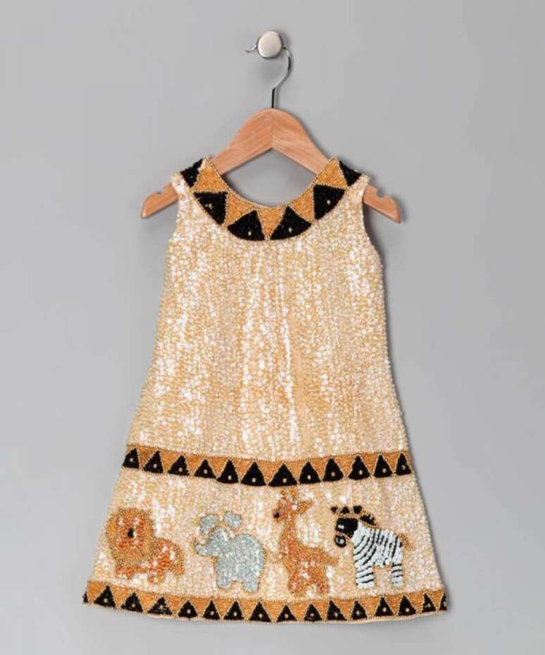 61. Vestido de menina para a festa saf&aacute;ri! &ndash; Foto: Pinterest