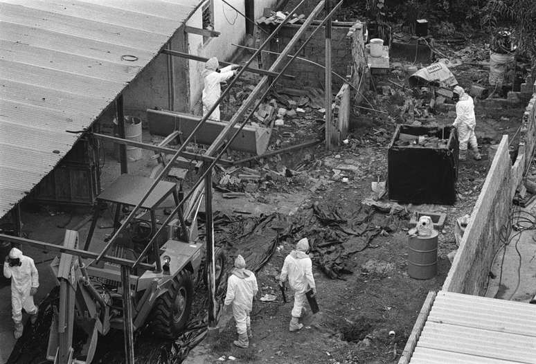 Ferro-velho onde o c&eacute;sio-137 foi obtido no desmanche do aparelho de radioterapia (Foto: Yoshikazu Maeda / O Popular)