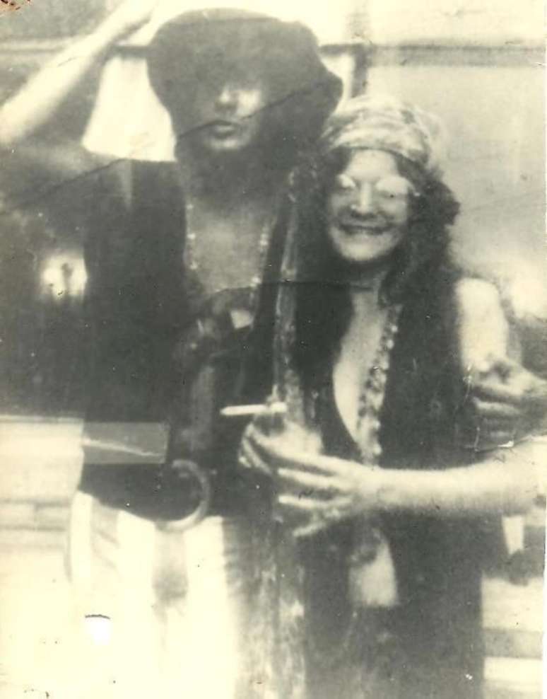 Os cantores Serguei e Janis Joplin no Rio de Janeiro, no início da década de 70.