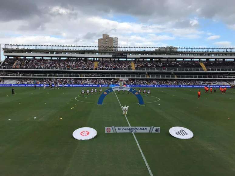 Vila Belmiro deve receber um público baixo diante do Atlético-MG (FOTO: Arthur Faria)